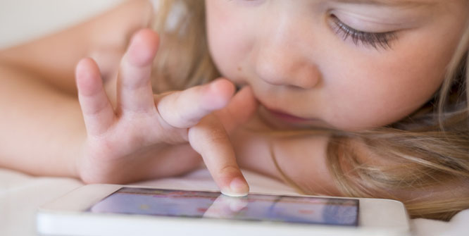 Urodzone z tabletem w ręce. Jak tworzyć aplikacje dla dzieci?